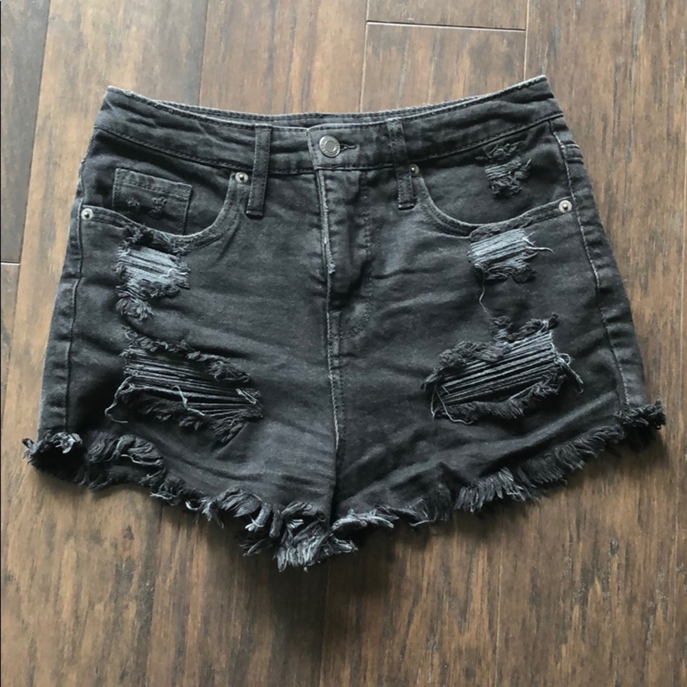 Distress black shorts